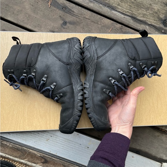 Keen Wm’s Greta Waterproof Black Insulated Lace Up Hiking Boots Sz 8US/38.5 EU - Picture 11 of 16